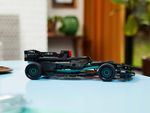 Конструктор "Гоночная машина Mercedes-AMG F1" (240 деталей)