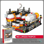 Конструктор Завод по транспортировке и хранению нефти (734 детали)