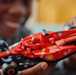 Конструктор болид Formula 1 Ferrari SF-24 (275 деталей)
